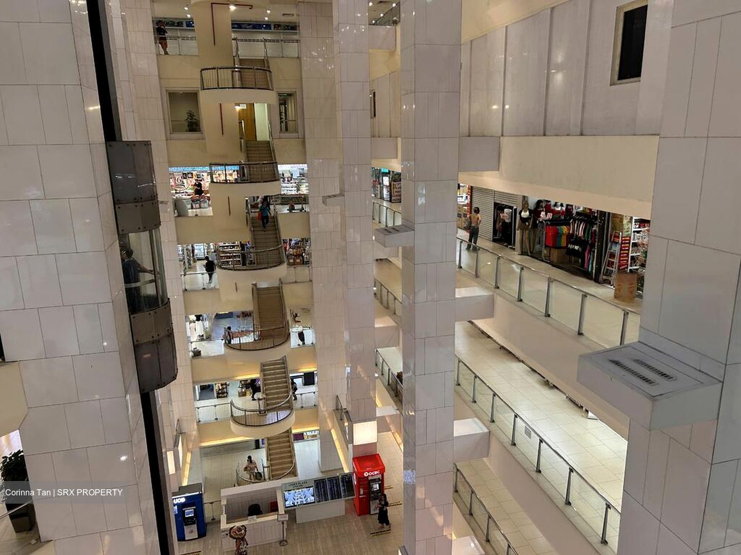 Lucky Plaza (D9), Shop House #451376921